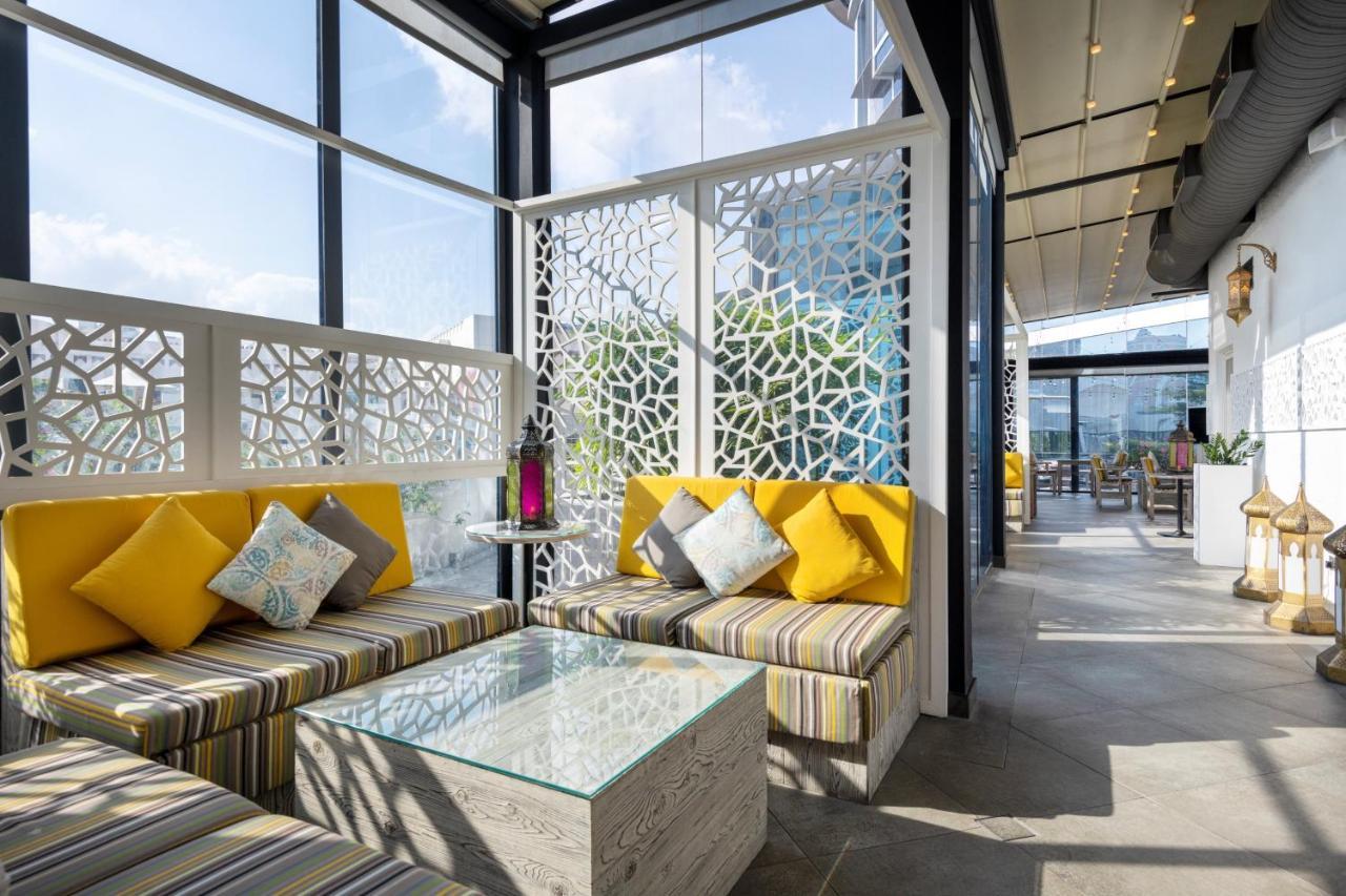 מלון Crowne Plaza Doha - The Business Park By Ihg מראה חיצוני תמונה The Sky Bar