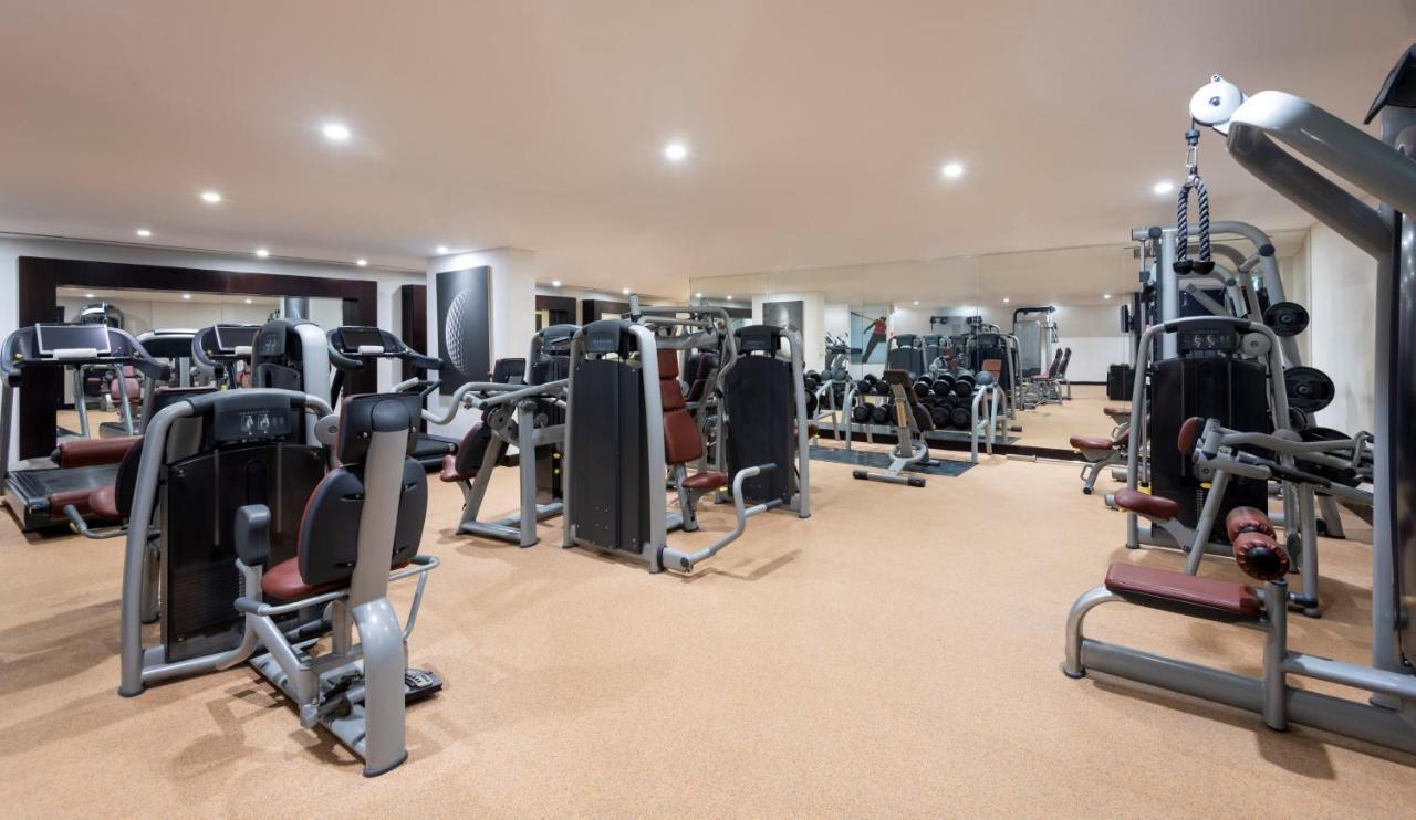 מלון Crowne Plaza Doha - The Business Park By Ihg מראה חיצוני תמונה The gym at the hotel